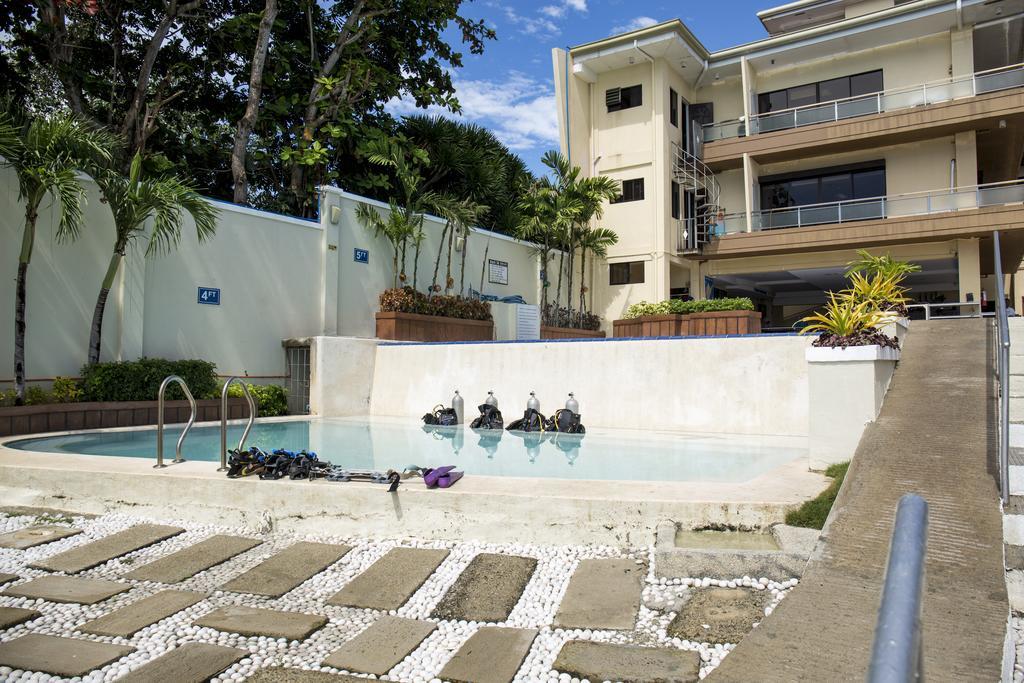 Palmbeach Resort & Spa Mactan, Cebu Мактан Экстерьер фото